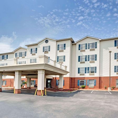 Super 8 By Wyndham Louisville/Expo Center Εξωτερικό φωτογραφία