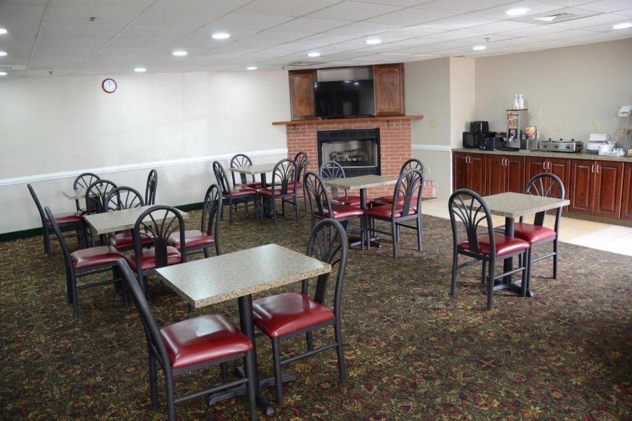 Super 8 By Wyndham Louisville/Expo Center Εξωτερικό φωτογραφία