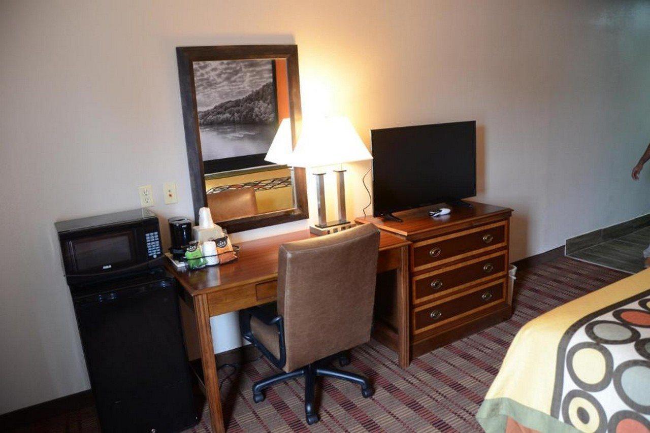 Super 8 By Wyndham Louisville/Expo Center Εξωτερικό φωτογραφία