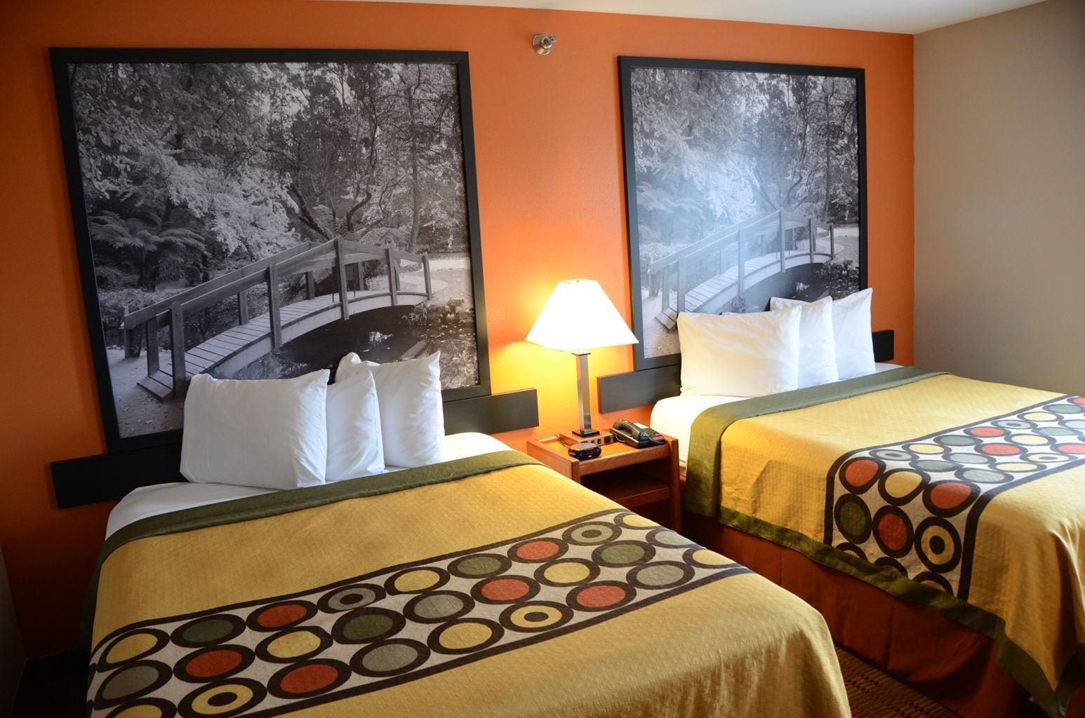 Super 8 By Wyndham Louisville/Expo Center Εξωτερικό φωτογραφία