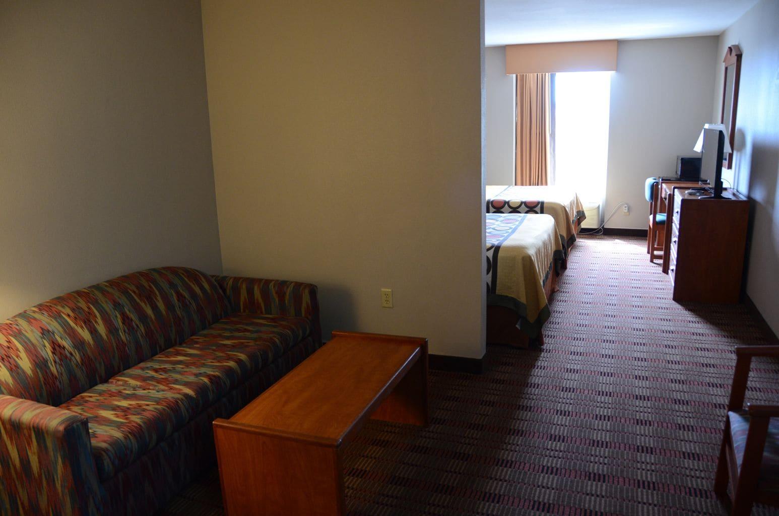 Super 8 By Wyndham Louisville/Expo Center Εξωτερικό φωτογραφία