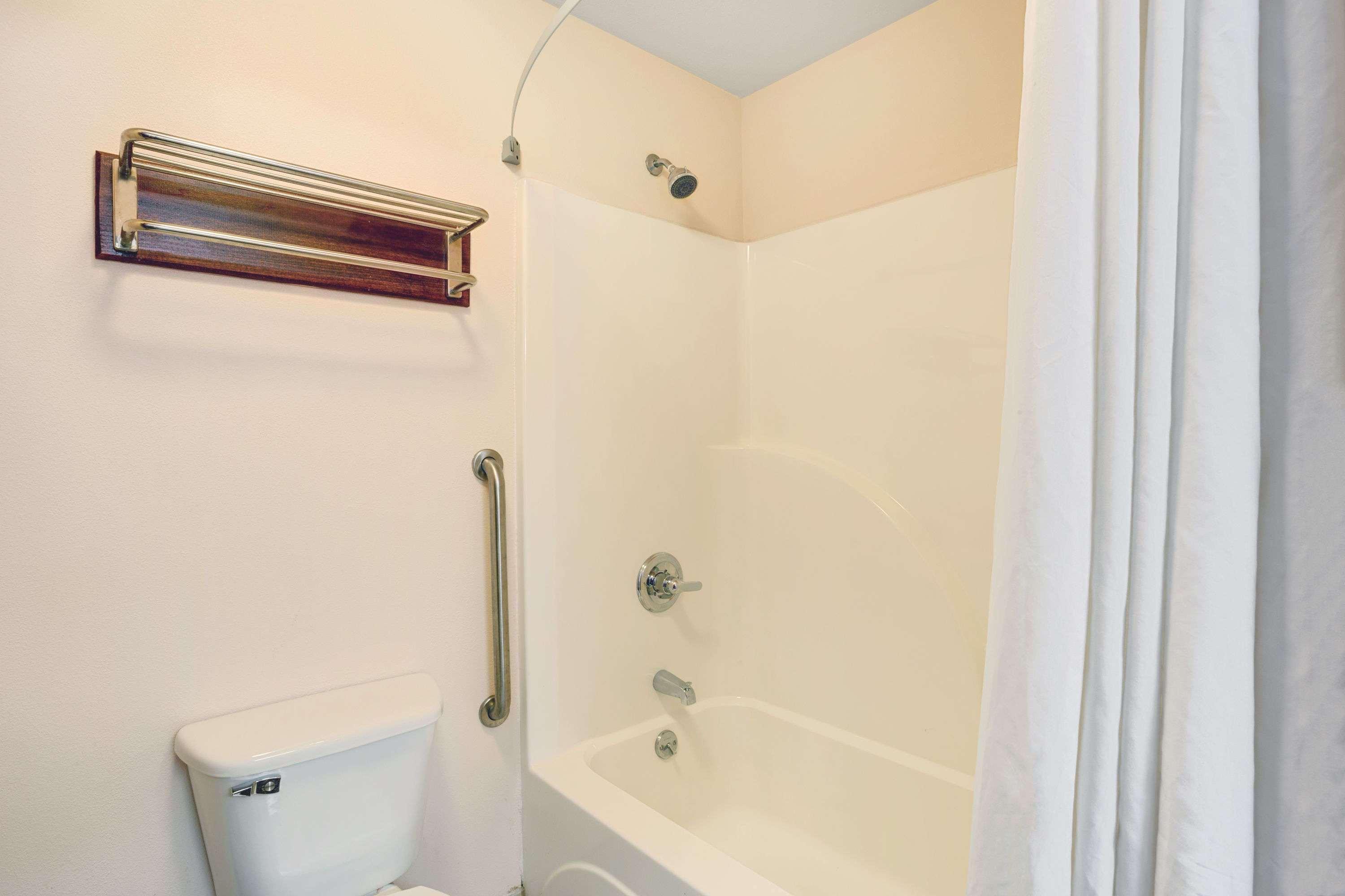 Super 8 By Wyndham Louisville/Expo Center Εξωτερικό φωτογραφία